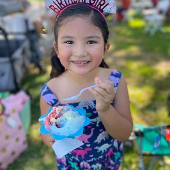 Snowflakes - Shaved ice - Shaved Ice Near Me - Artesia, California