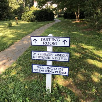 Zephaniah Farm Vineyard - Wineries Near Me - Leesburg, Virginia