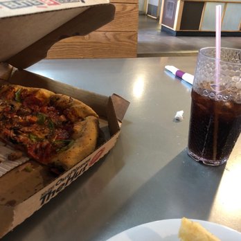 Pizza Hut - a slice of pizza and a drink - Pizza Near Me - Somerset, Pennsylvania Pizza Hut - a slice of pizza and a drink - Pizza Near Me - Somerset, Pennsylvania