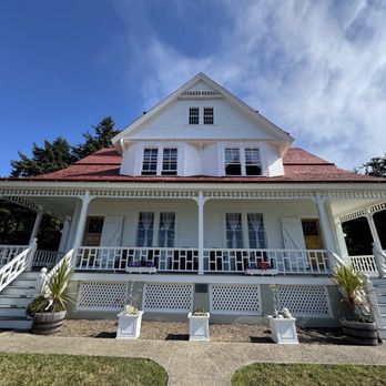 Heceta Lighthouse Bed & Breakfast - Bed & Breakfast Near Me - Yachats, Oregon