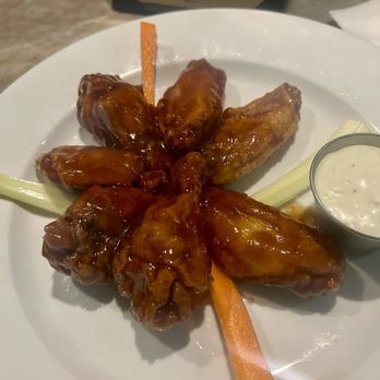 Step In Restaurant - Honey BBQ Wings 7 Piece - Lounges Near Me - Bronx, New York