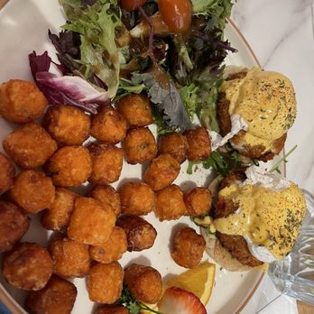 Taste & Glory - crab cake benedict - Breakfast & Brunch Near Me - San Mateo, California Taste & Glory - crab cake benedict - Breakfast & Brunch Near Me - San Mateo, California
