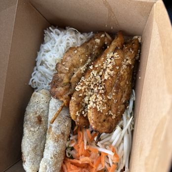 Luc Lac - Chicken Plate - Vietnamese Near Me - Portland, Oregon Luc Lac - Chicken Plate - Vietnamese Near Me - Portland, Oregon