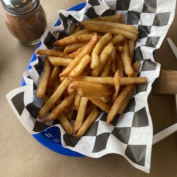 Gus’s Crab Shack - Excellent fries! - Seafood Near Me - Port Penn, Delaware