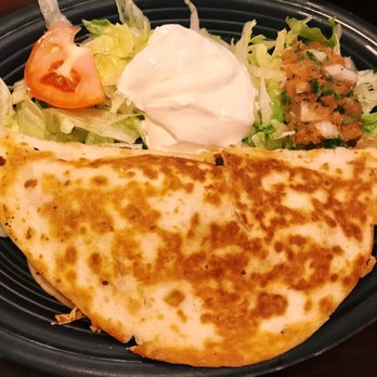 La Carreta Restaurante Mexicano - Shredded chicken quesadilla - Mexican Near Me - Derry, New Hampshire La Carreta Restaurante Mexicano - Shredded chicken quesadilla - Mexican Near Me - Derry, New Hampshire