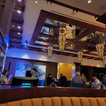 Council Oak Steak & Seafood - the dining area - Seafood Near Me - Cincinnati, Ohio