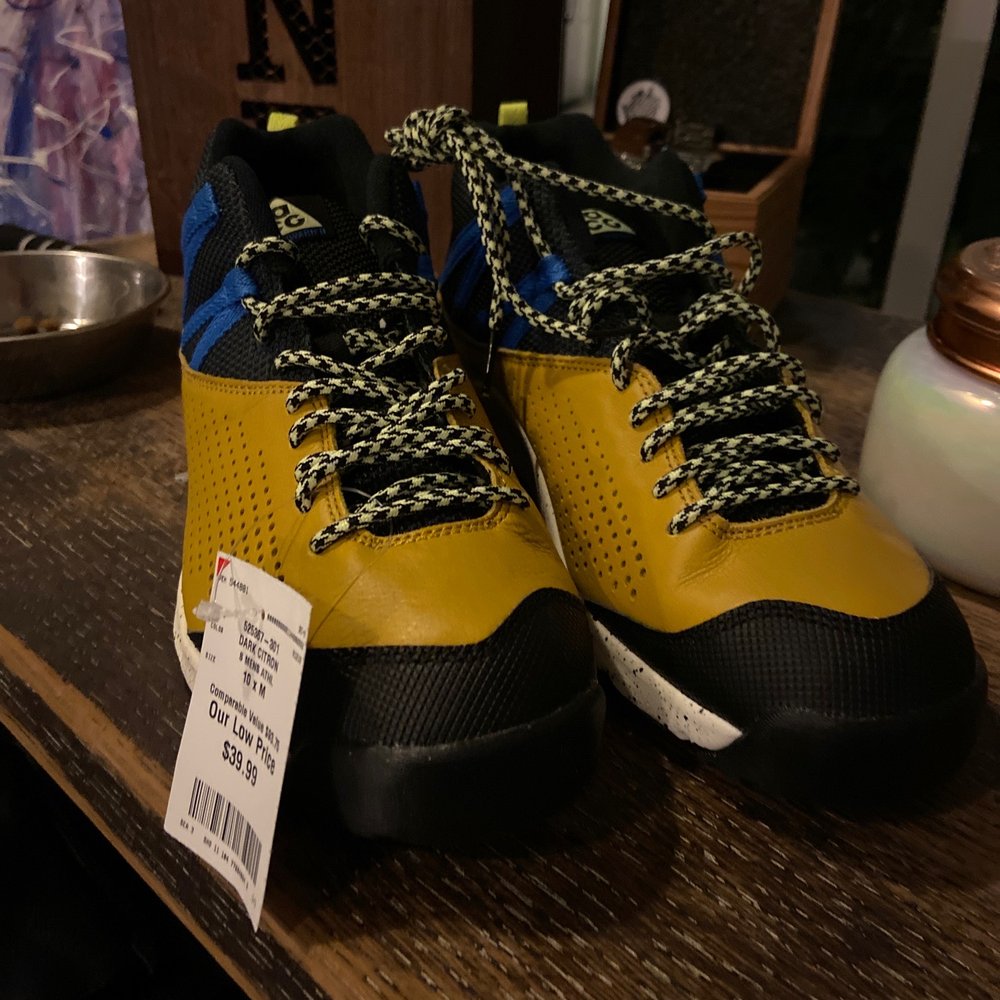 Burlington - Nike ACG hiking shoes - Department Stores Near Me - Los Angeles, California Burlington - Nike ACG hiking shoes - Department Stores Near Me - Los Angeles, California