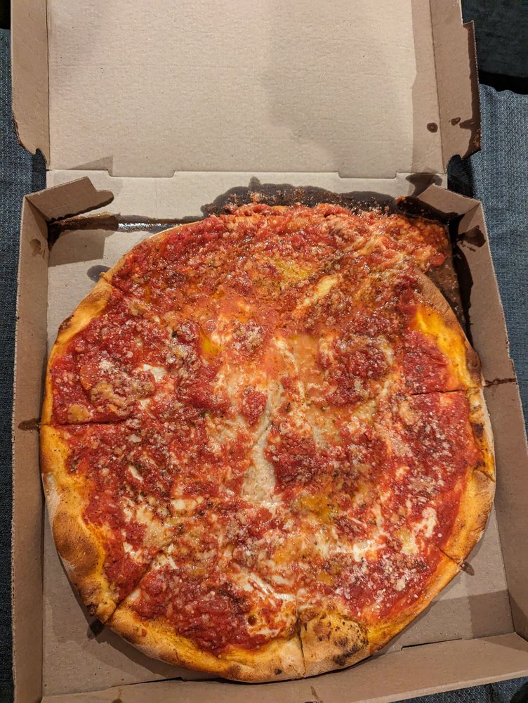 ILLIANO’S PIZZERIA Updated November 2024 85 Photos & 112 Reviews