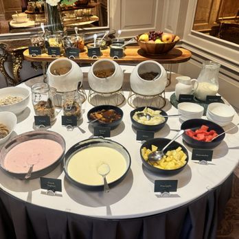 Buswells Hotel - Hotels Near Me - Dublin 2, D