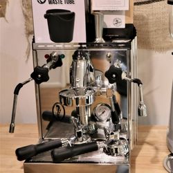 Riviera Coffee Company - Firoenzato Bricoletta espresso machine
