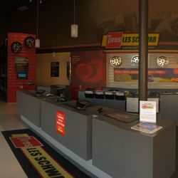 Les Schwab Tire Center