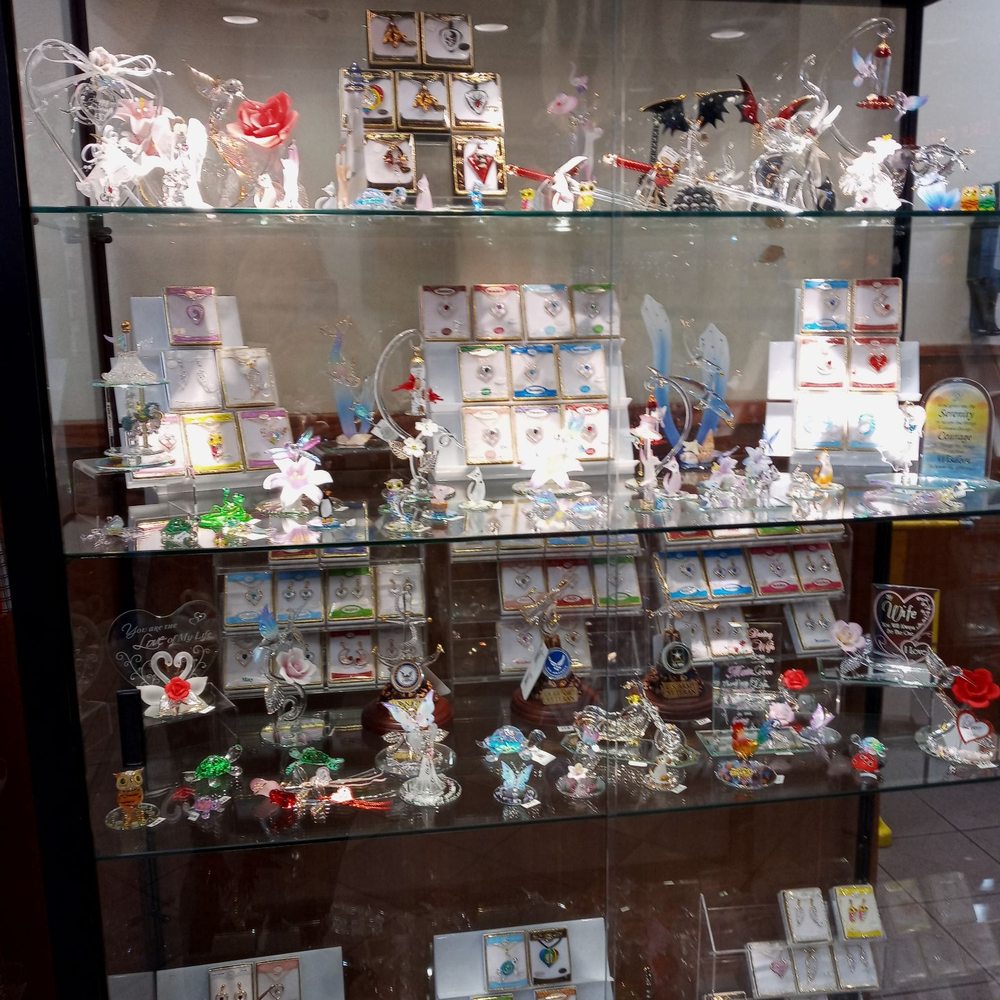 Flying J - Crystal nick nacks - Gas Stations Near Me - Ogden, Utah