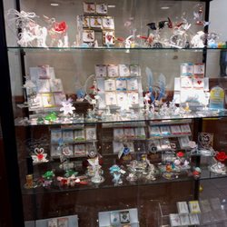 Flying J - Crystal nick nacks
