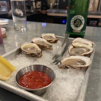 Alison - Happy hour oysters - Beer Bar Near Me - New York, New York