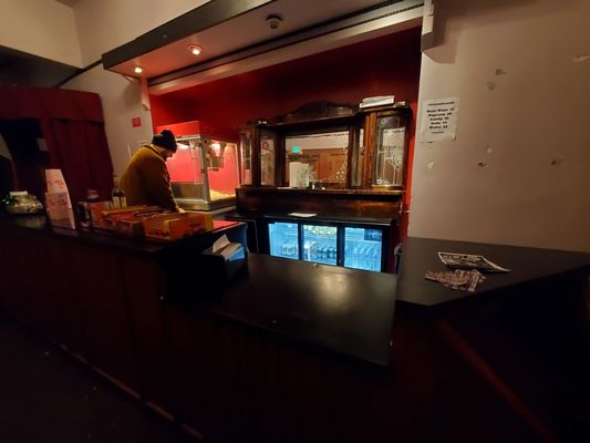 Victoria Theatre by null