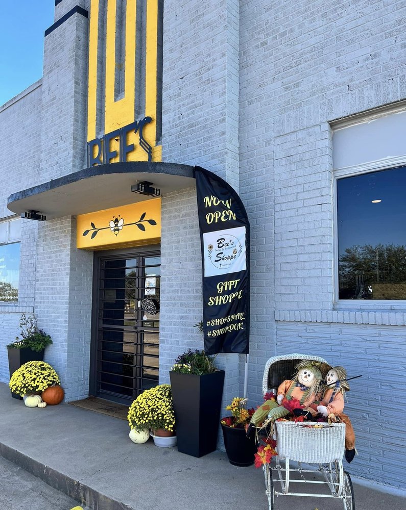 Bee’s New & Renewed Shoppe Image