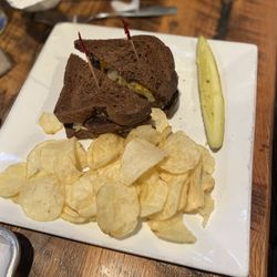 Brewer's Bar and Grill