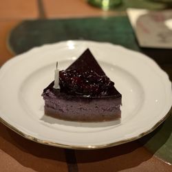Paradisaea - Birthday Cake