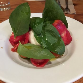 Bruciato - Caprese di burata - Pizza Near Me - Bainbridge Island, Washington