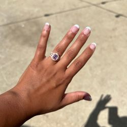 Noire The Nail Bar - Fill in / cut down & French