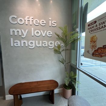 Da Vien Coffee - Inside - Coffee & Tea Near Me - Alhambra, California