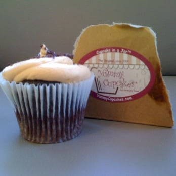 Yummy Cupcakes - Desserts Near Me - Burbank, California