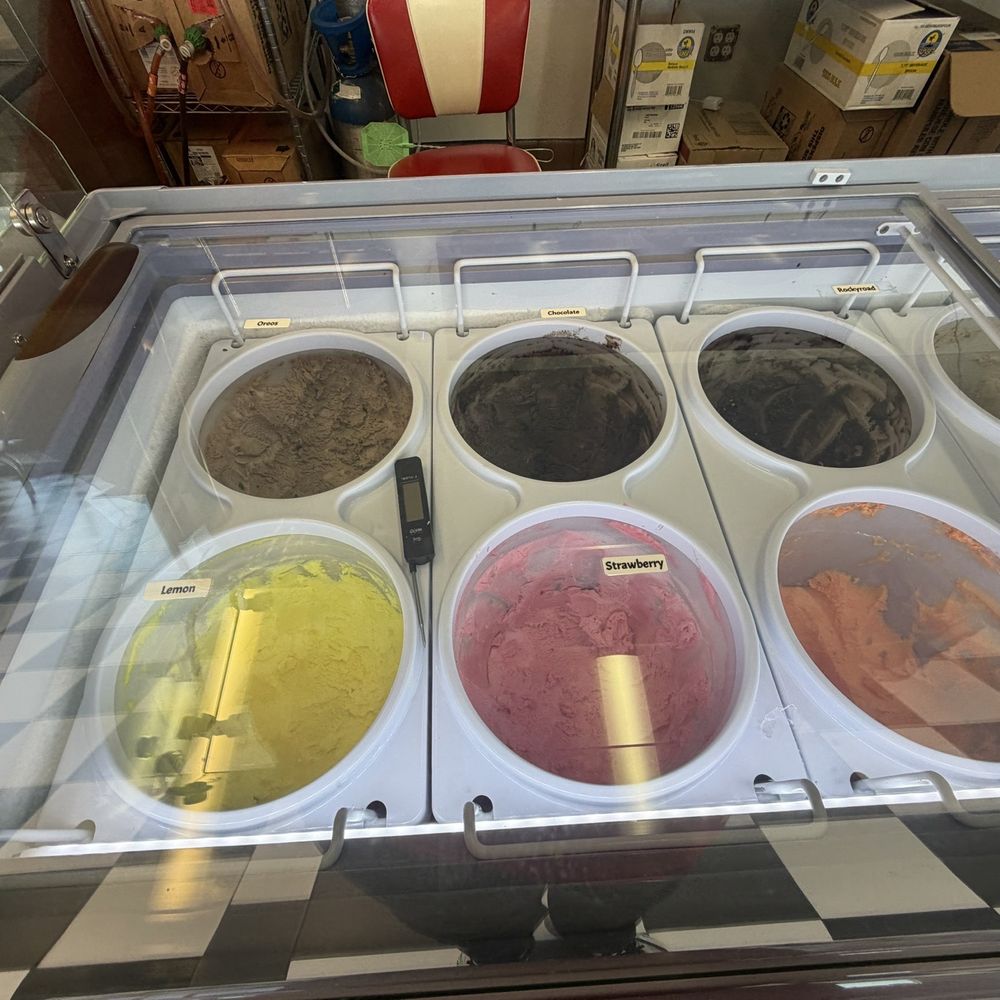 Castle Grill - Ice cream - Burgers Near Me - Hanford, California