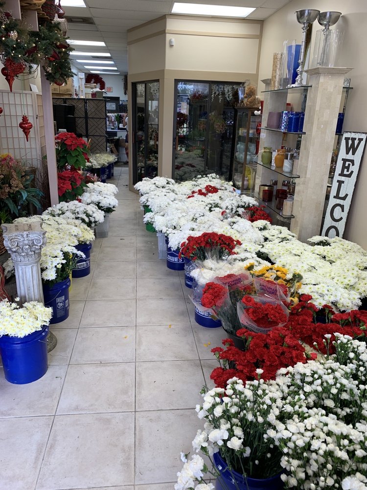 TOWN CENTER FLORIST & GIFTS 21 Photos & 22 Reviews 13851 S John