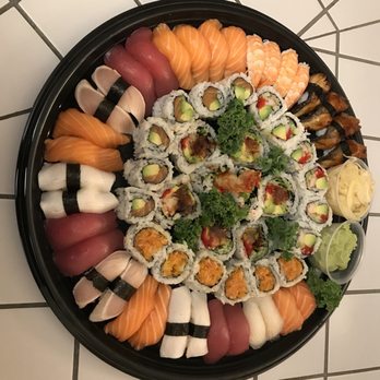 Sushi House - Medium Sushi Party Tray - 60 pieces - Japanese Near Me - Brampton, Ontario Sushi House - Medium Sushi Party Tray - 60 pieces - Japanese Near Me - Brampton, Ontario