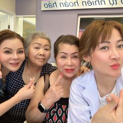 Hoai Anh Cali - Tôi mới làm xong chụp chung với Thành Mai và các bạn chuyên viên