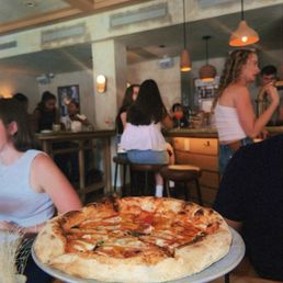 -Crushed Tomato Pizza
