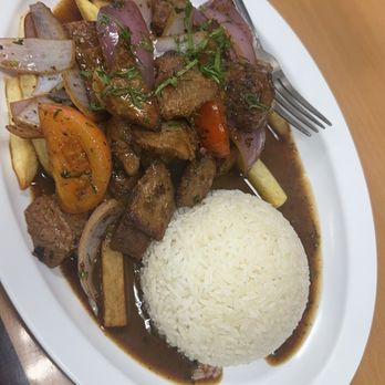 Rosa's Traditional Peruvian Food - Lomo Saltado - Peruvian Near Me - Bakersfield, California