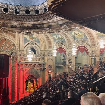 Chicago Theatre - Performing Arts Near Me - Chicago, Illinois Chicago Theatre - Performing Arts Near Me - Chicago, Illinois