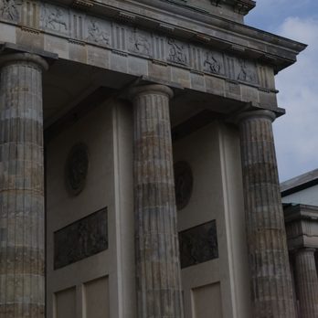 Brandenburger Tor - Landmarks & Historical Buildings Near Me - Berlin, BE