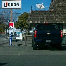 High & Low Tides Rodeo Sport Liquor Store