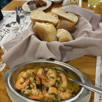 The Royal Grille - Garlic shrimp - Portuguese Near Me - New Bedford, Massachusetts The Royal Grille - Garlic shrimp - Portuguese Near Me - New Bedford, Massachusetts