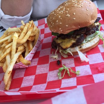 Zo's Good Burger E. Dearborn - Halal Near Me - Dearborn, Michigan Zo's Good Burger E. Dearborn - Halal Near Me - Dearborn, Michigan