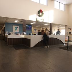 Coffman Family YMCA - Lobby at the Coffman Y