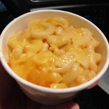 Ezell's Famous Chicken - Mac & cheese - Chicken Shop Near Me - Bellevue, Washington Ezell's Famous Chicken - Mac & cheese - Chicken Shop Near Me - Bellevue, Washington