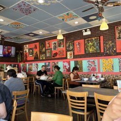 Pho Nam Lua - Beautiful art  in the ceiling and walls.