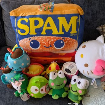 Claw Daddy Arcades  - Variety of plushies - Arcades Near Me - Montebello, California