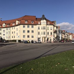 Bäckerei Rüger - Blick auf den Gutenbergplatz mit Bäckerei Rüger