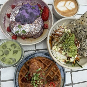 Blue Whale - Cafes Near Me - La Jolla, California