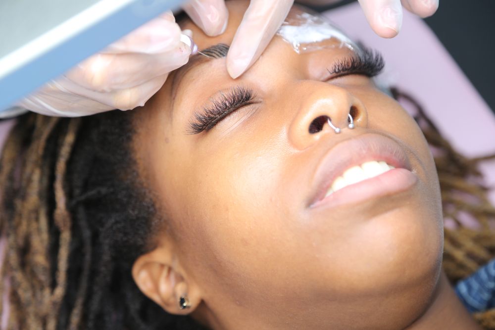 Posh Queens Microblading Logo