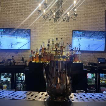 etta - Bucktown - Bar area - Pizza Near Me - Chicago, Illinois etta - Bucktown - Bar area - Pizza Near Me - Chicago, Illinois