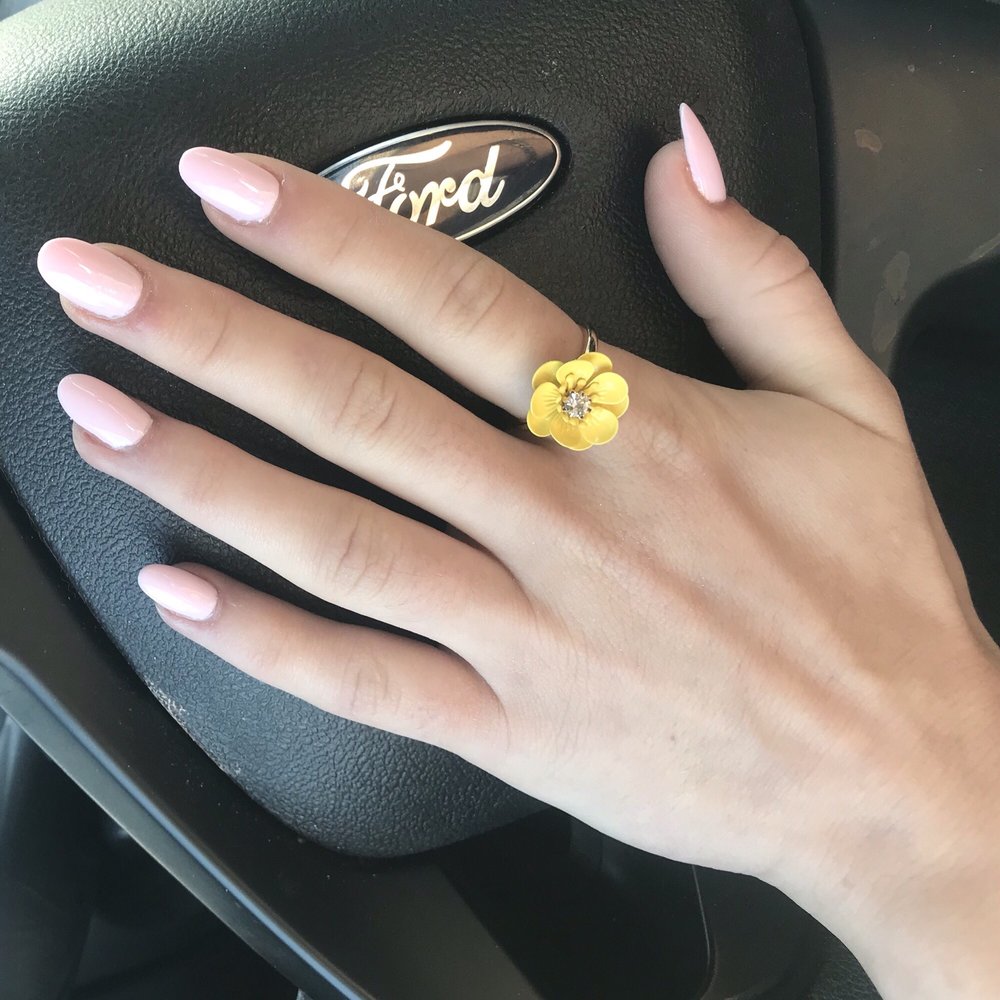 True Touch Nails & Spa - Fresh, dip powder manicure with gel polish - Nail Salons Near Me - Norco, California