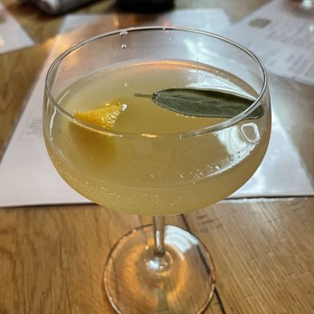101 Craft Kitchen - Gastropubs Near Me - Fishers, Indiana