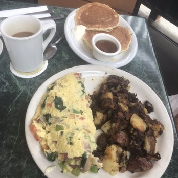 Red Apple Cafe - Veggie omelette with potatoes & pancakes. - Breakfast & Brunch Near Me - Fresno, California Red Apple Cafe - Veggie omelette with potatoes & pancakes. - Breakfast & Brunch Near Me - Fresno, California