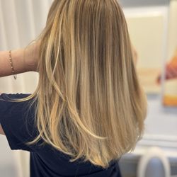 Surf Girl Hair Design