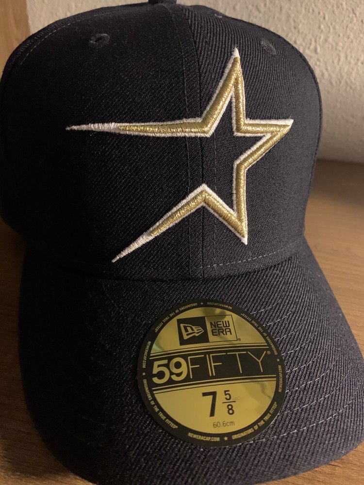 SPORTS TREASURES Updated October 2024 11 Reviews 1299 Galleria At